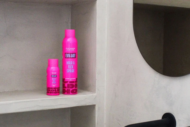 Kaufe 1x Hold & Flex Haarspray 300ml - Erhalte 1x GRATIS