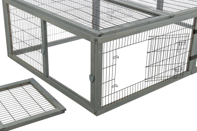 Freilaufgehege mit Abdeckung