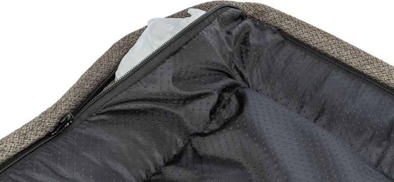 Eckiges Hundebett Liano aus Webstoff mit Samt-Elementen und Rand