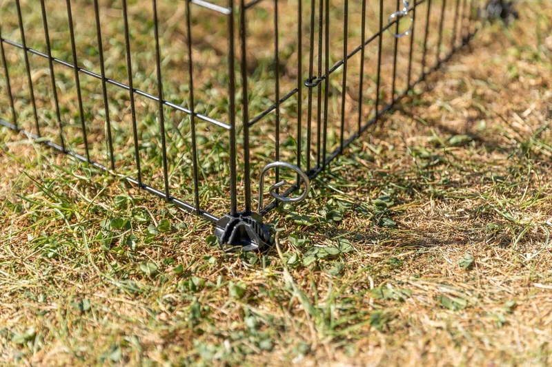 Geschlossenes Freilaufgehege aus Metall für Meerschweinchen und Kaninchen, erweiterbar