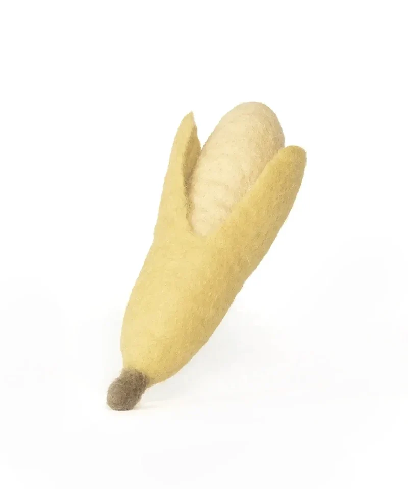 BUDDY. Hundespielzeug aus Wollfilz "Banane"