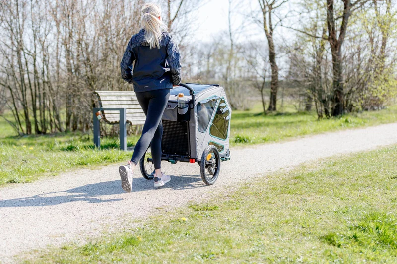 Fahrradanhänger für große Hunde, mit Federung