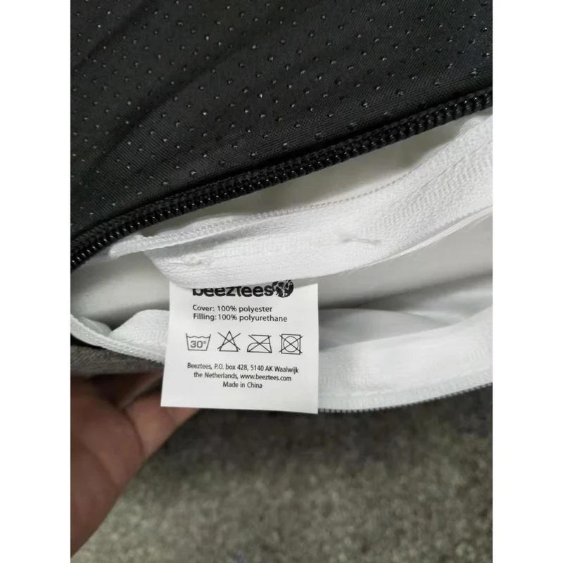 Beeztees Memoryfoam Loungekissen Ruba für Hunde