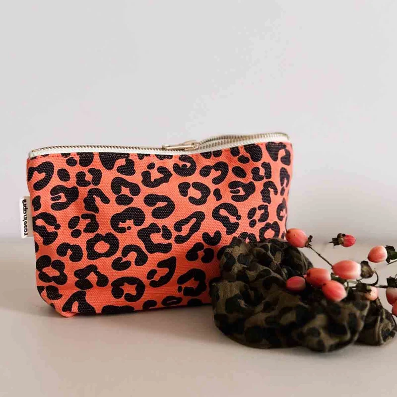 Kosmetiktasche SOFIA in Koralle mit Leoprint