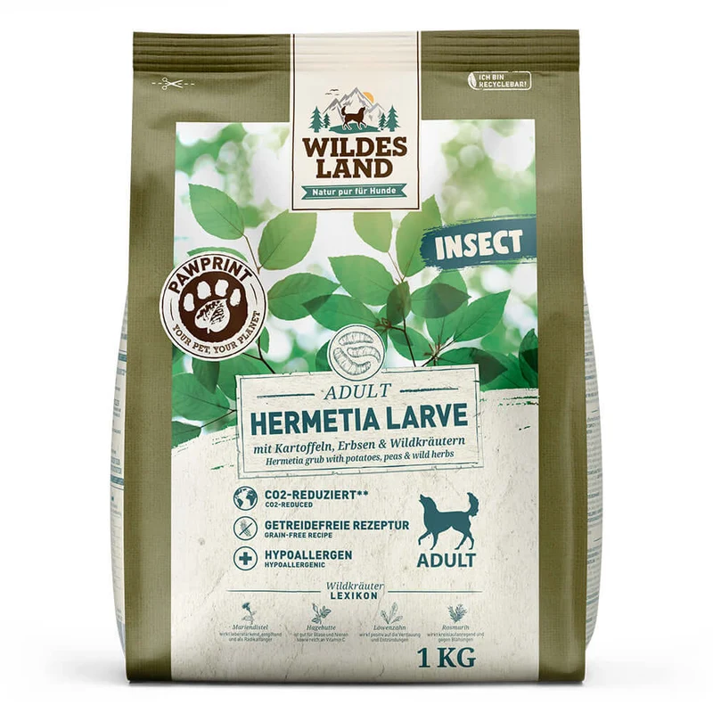 Wildes Land Hund Hermetia Larve mit Kartoffeln