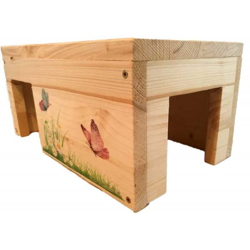 Meerschweinchenhaus Schmetterling mit 2 Eingängen & Holzlasur
