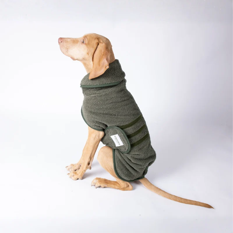 Hundebademantel Cozy Hug von Caruso - OEKO-TEX® zertifiziert - Waldgrün - 6 Größen