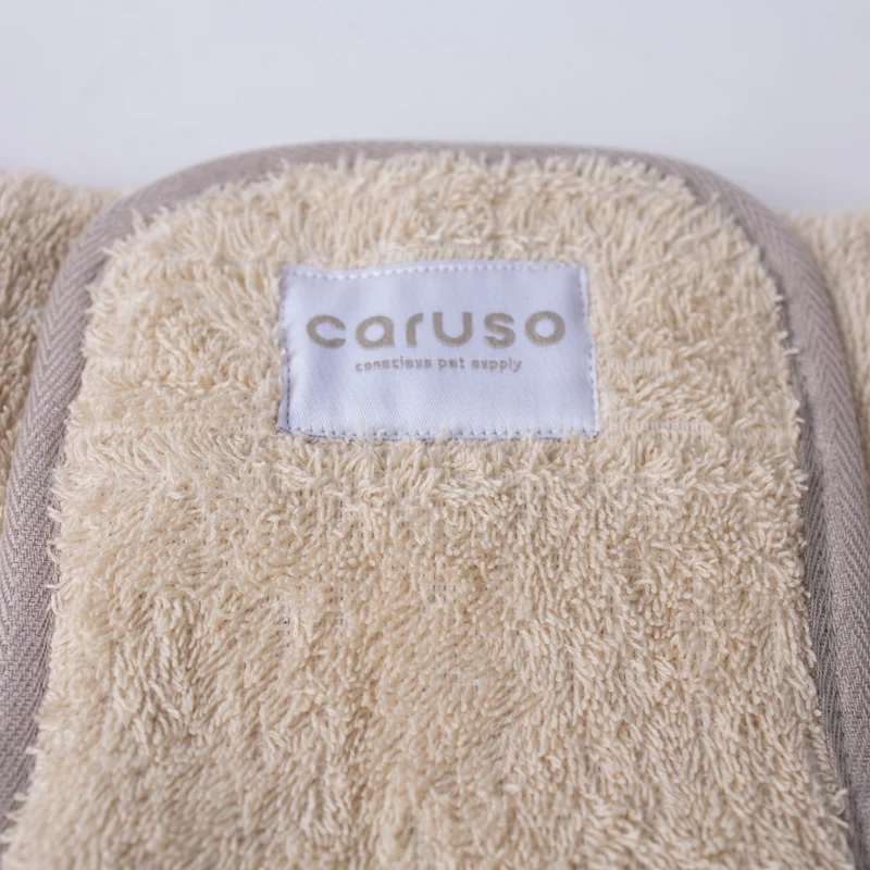 Hundebademantel Cozy Hug von Caruso - OEKO-TEX® zertifiziert - Beige - 6 Größen