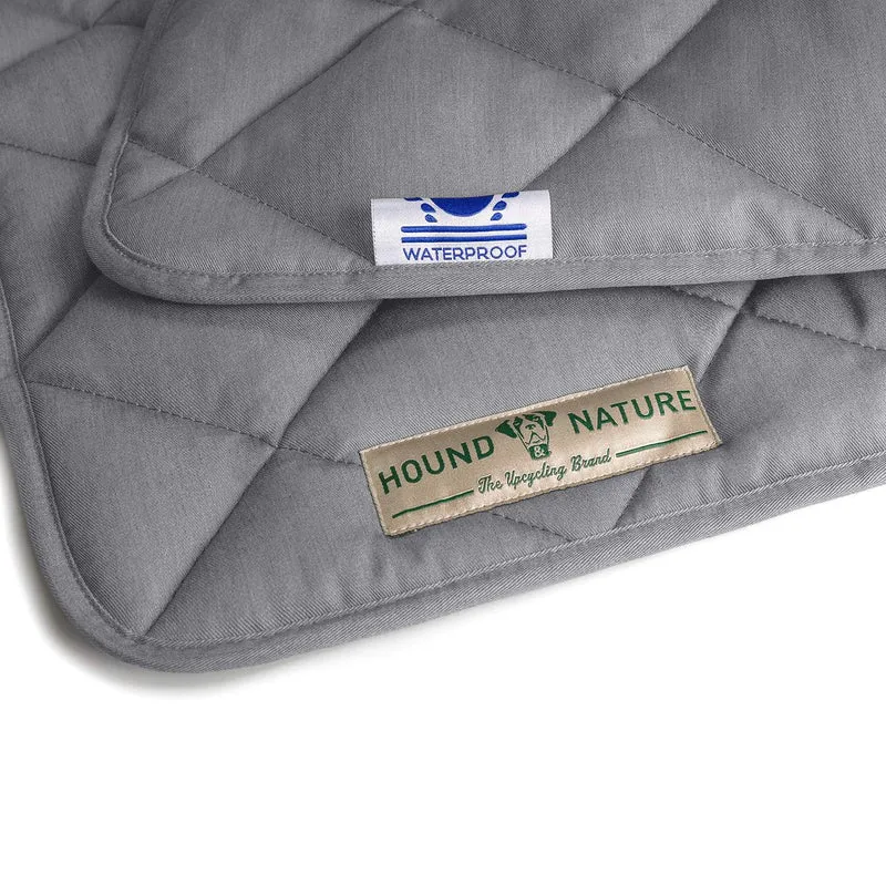 Öko Hundedecke Davos HOUND&NATURE | Wasserfest & recycelte Materialien | Oeko-Tex® Standard 100 | Hellgrau