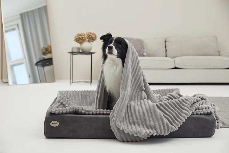 Kuscheldecke VÄRME Breitcord