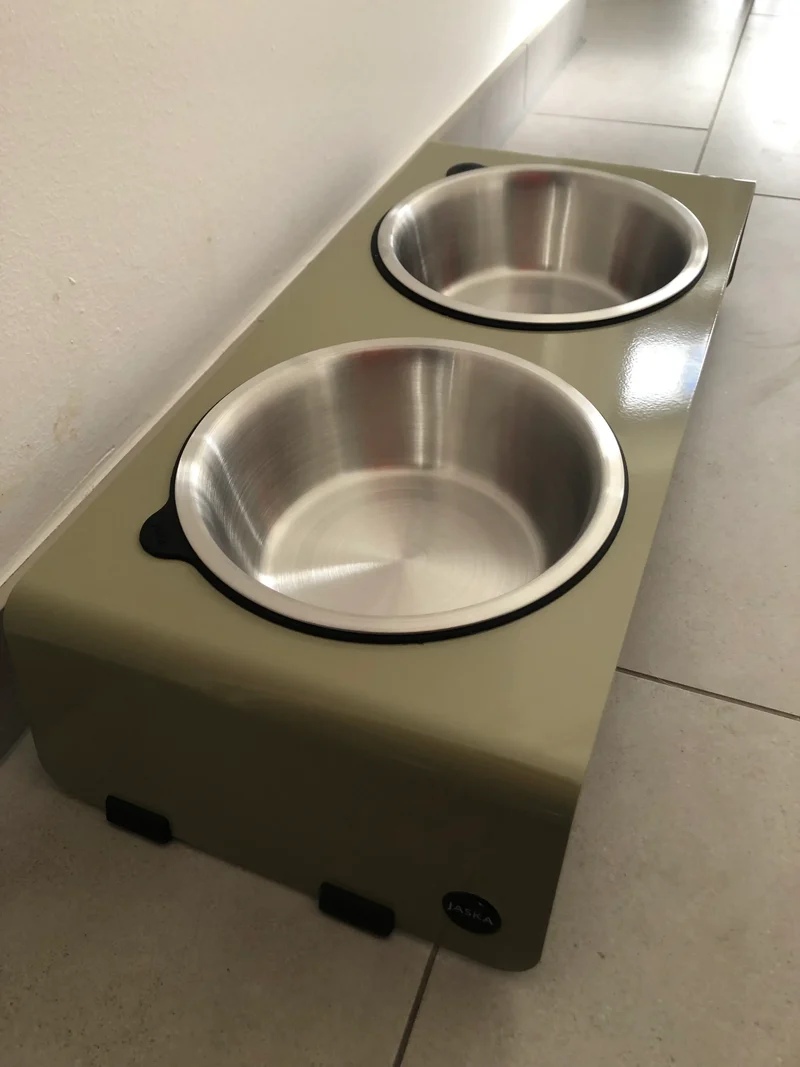 Jaska erhöhte Futterstation Hundebar ARC | Stahl & Edelstahl | 4 Größen | Olive