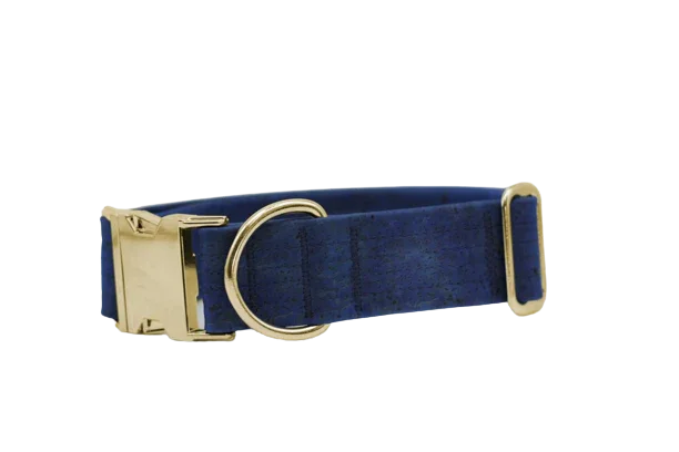 Hundehalsband mit Klickverschluss | Korkleder | Umweltfreundlich | Robust & Vegan | Denim/Gold