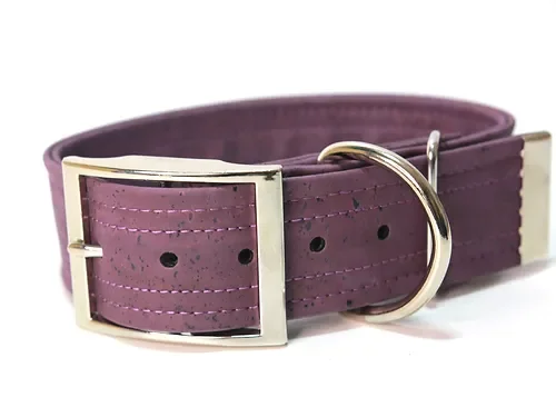Hundehalsband mit Dornschnalle | Korkleder | Umweltfreundlich | Robust & Vegan | Flieder/silber