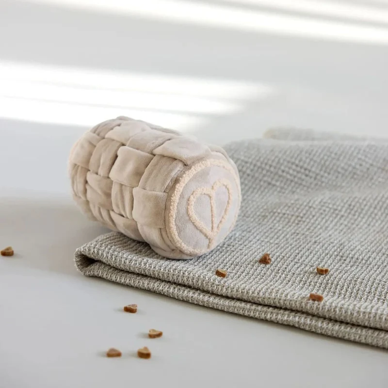 Schnüffelspielzeug Kalpi Beige