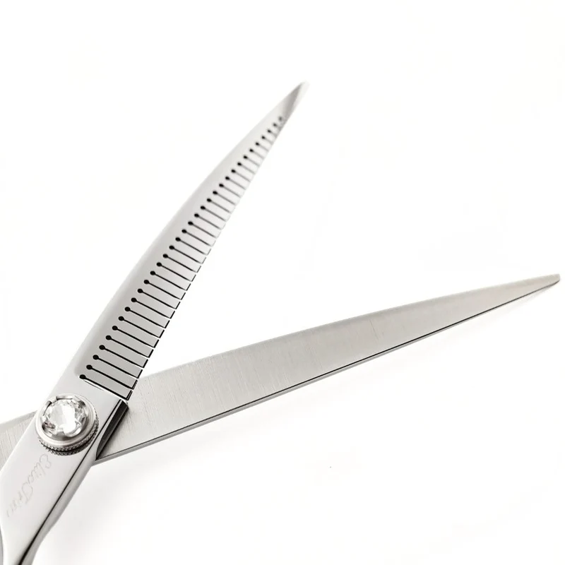Hikari™ | 7.0" 32T Magic Tip Curved Fluffer