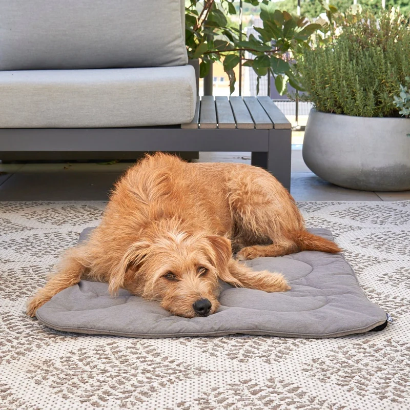 Linea Quilted Dog Blanket