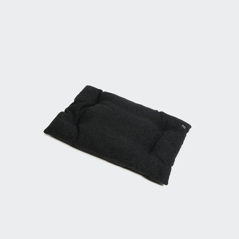 RESC7UE Hundekissen Plush Black