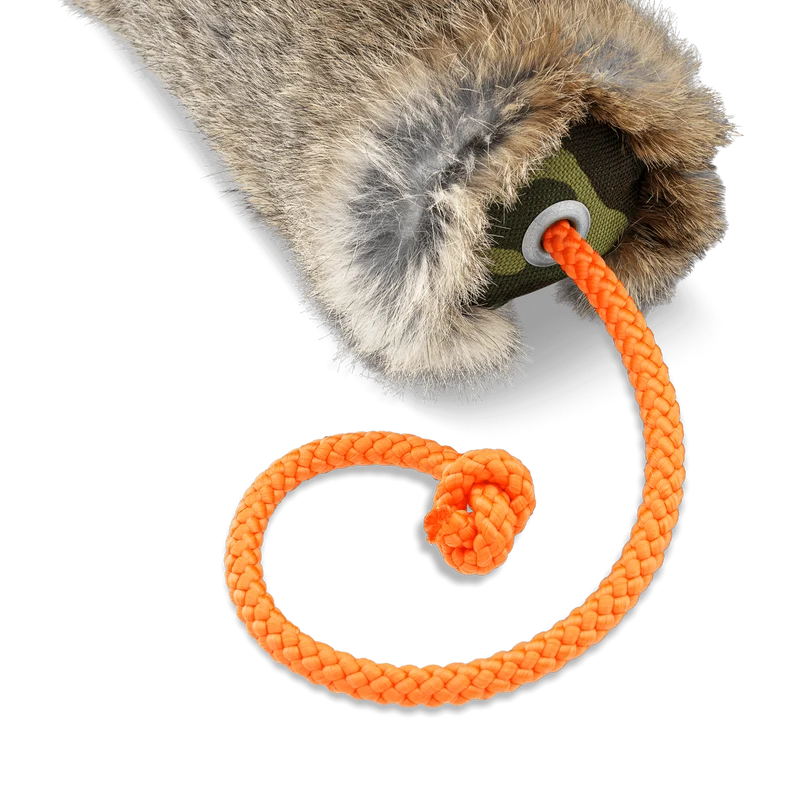 Futterdummy mit Kaninchenfell