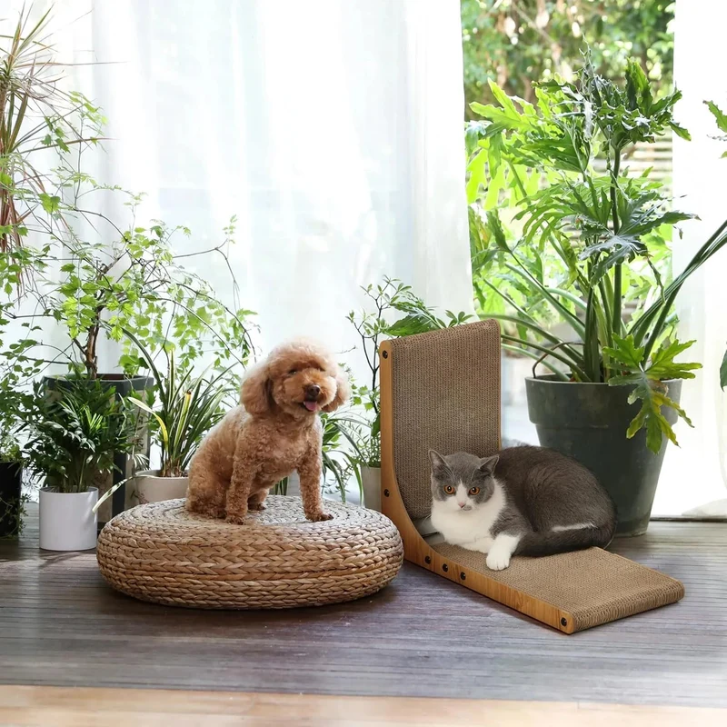 Arranhador / Raspador para gatos em forma de L
