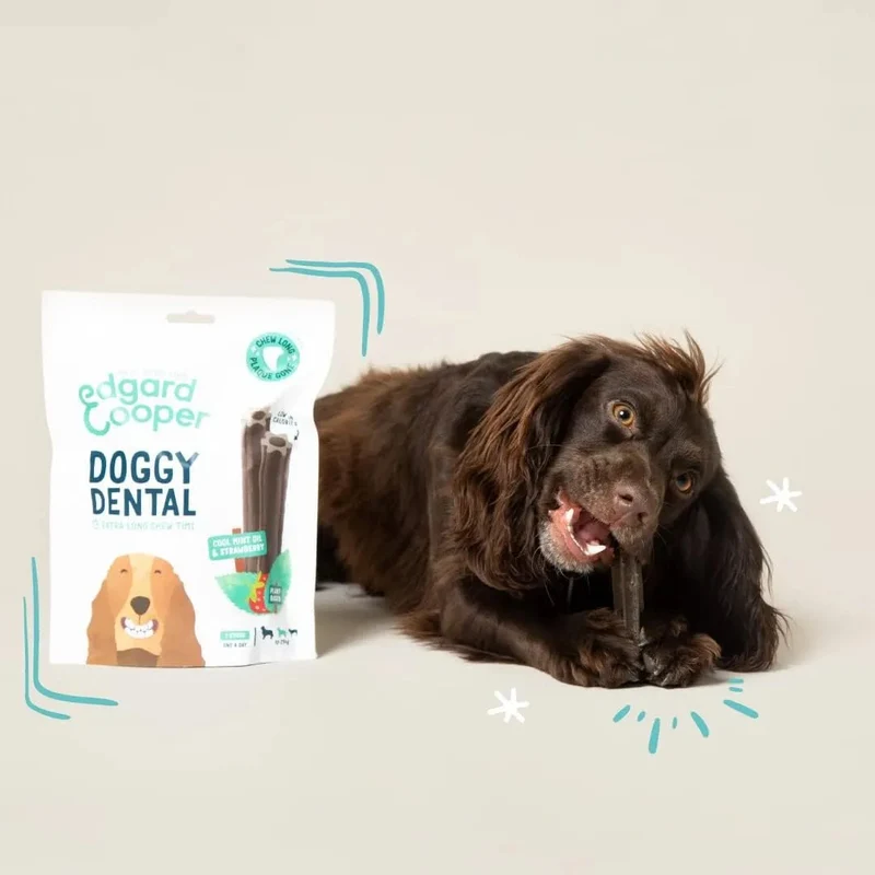 Edgard & Cooper Dental Stick para cães de Raças médias - 56 barras para a higiene oral - prémios naturais sem cereais - 7 Sticks x 8 embalagens - Eucalipto e maçã, higiene oral, baixo em calorias, hálito fresco