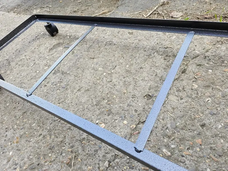 Metallsockel (für weißen Drahtkäfig 102 cm)