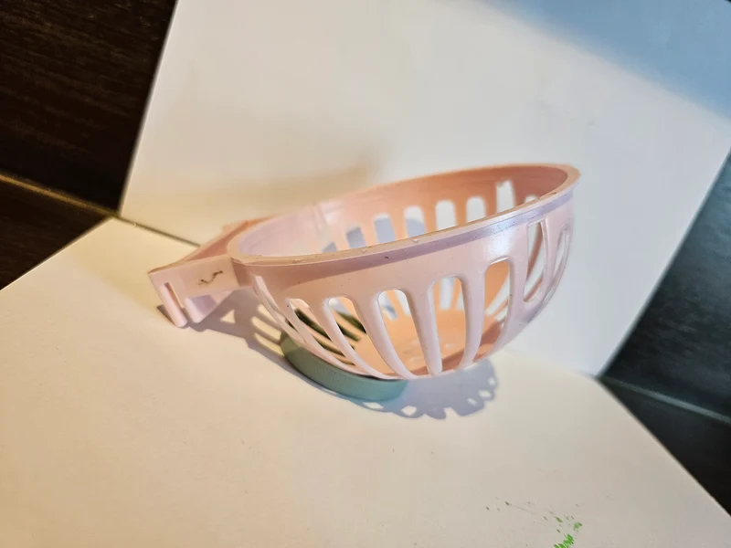 Kanariennest aus Plastik