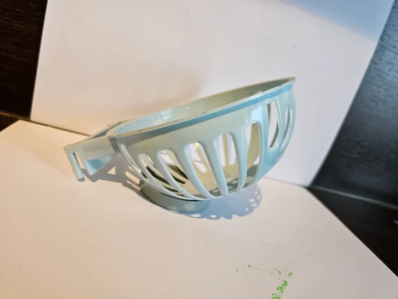 Kanariennest aus Plastik