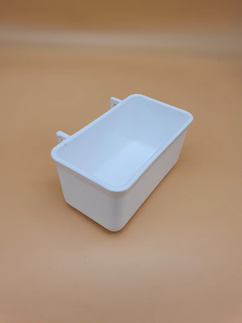 Kunststoff-Futternapf mit Haken 9x5x4,4cm