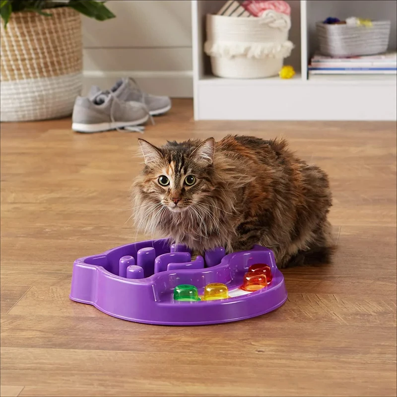 Brinquedo / Espaço de actividades e alimentação para Gatos ou Cães