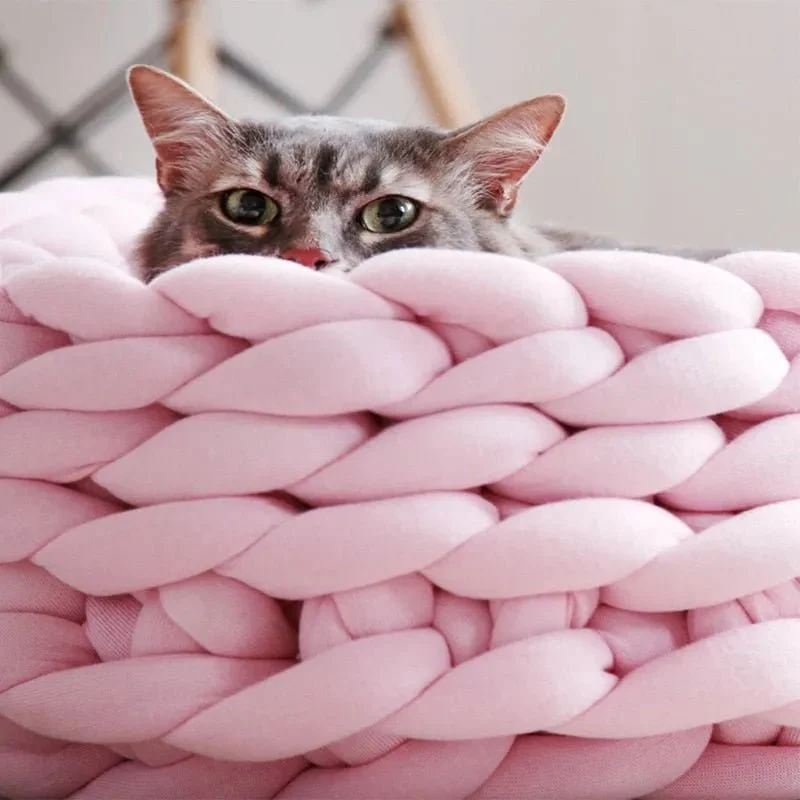 Cama / Cesto para Gatos ou Cães de Raças Pequenas