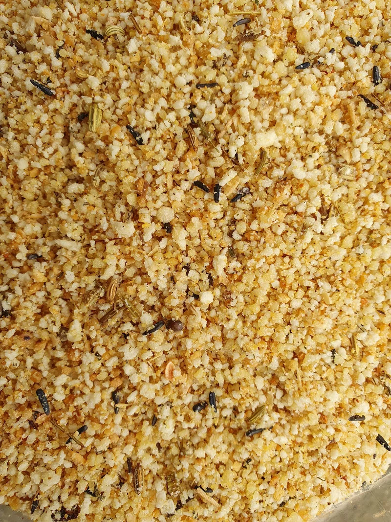 Bird-X Herbal Eggfood, mit speziellen Gräsern. Proteinreich 1kg