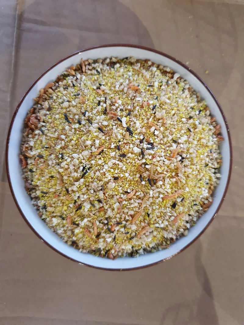 Nutribird Gold Crumble Tropenvögel 1 kg (Orlux Trocken-Ei-Futter)