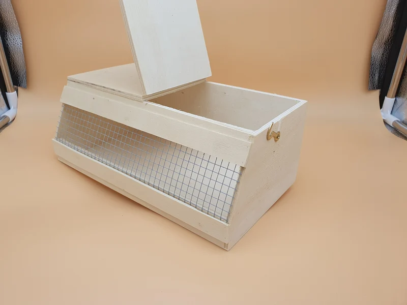 Kleine Transportkiste aus Holz
