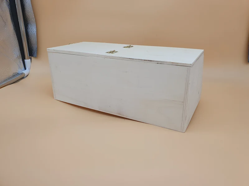 Kleine Transportkiste aus Holz