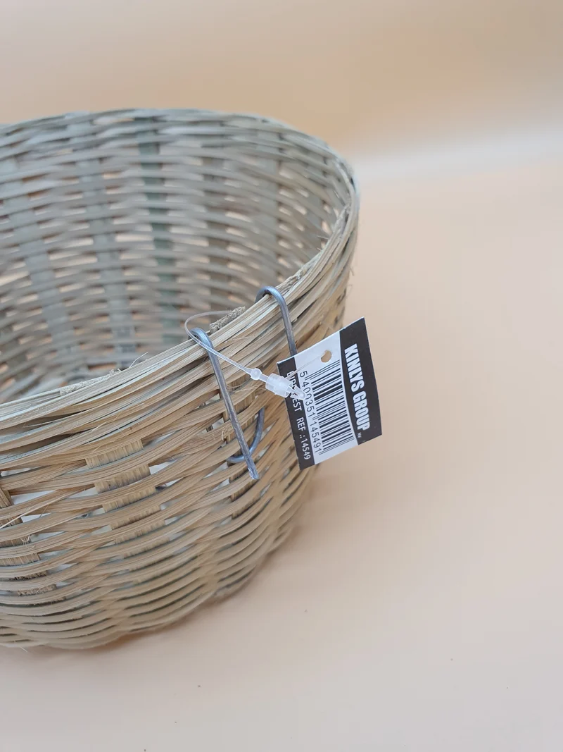 Nestkorb aus Weidengeflecht